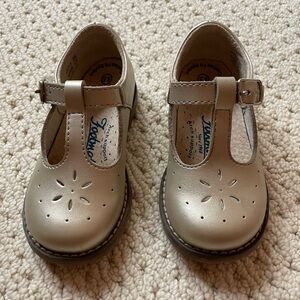 FootMates Sherry 2 Pearl Size 10